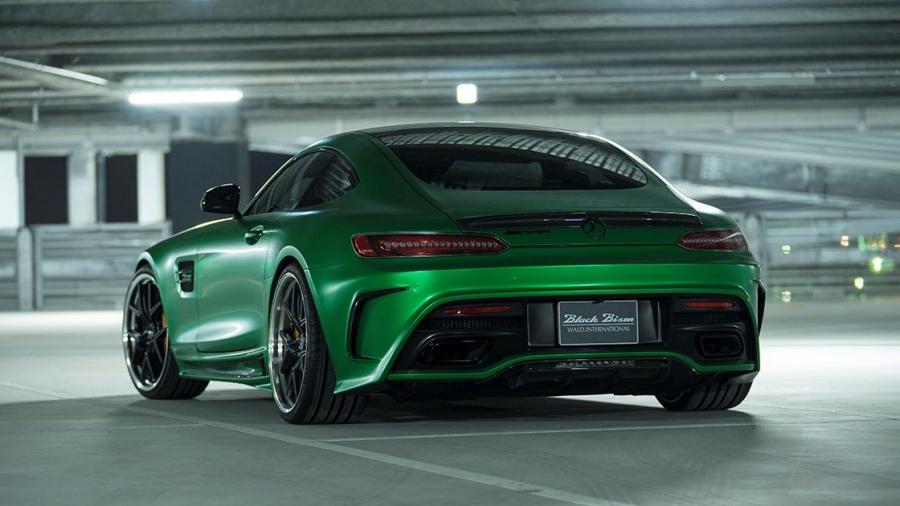  Mercedes-AMG GT S by Wald 2018 года  (фото 4 из 6)